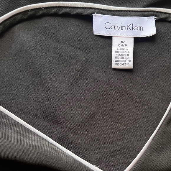 Calvin Klein Black and White Blouse Bell Sleeves Size Small - Picture 3 of 4